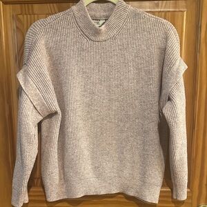 Cozy Ribbed Mock Neck Sweater in Light Grey/Pink